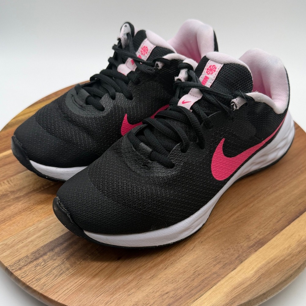 Nike Revolution 6 Next Nature Women's Size 5Y Black‎ Pink Running Shoes 0583